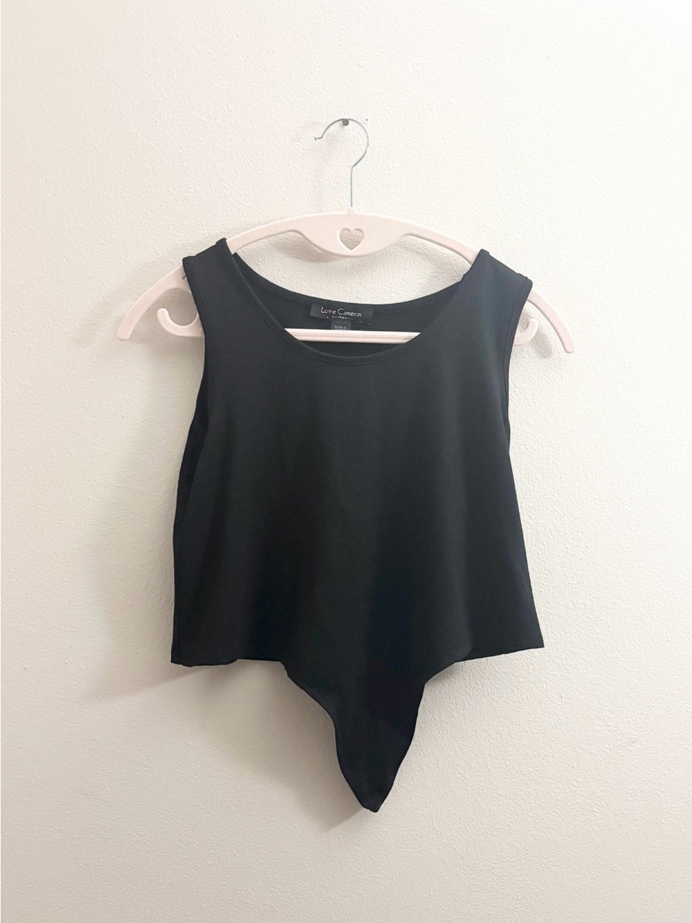 5/$15 🩷 MUST BUNDLE Love Cameron Black Sleeveless Asymmetric Tank Top